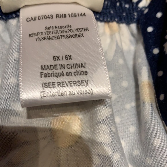 COPY - 🌻Sunflower 🌻navy polka dot shorts romper 6X - Picture 9 of 11